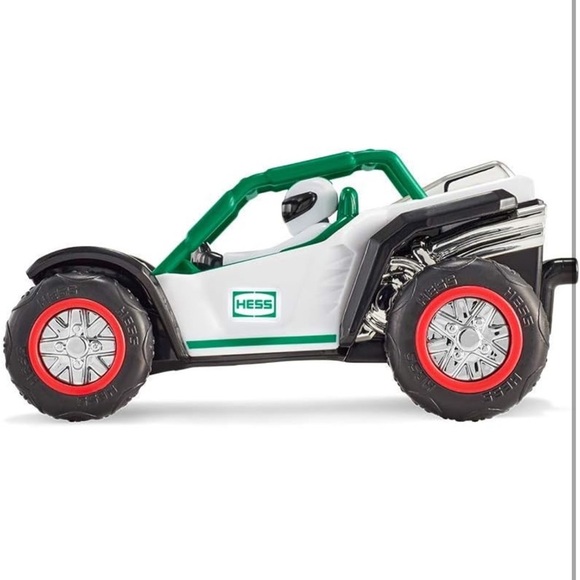 Hess BRAND NEW 2018 Toy Truck - RV with ATV and Motorbike - Picture 5 of 14